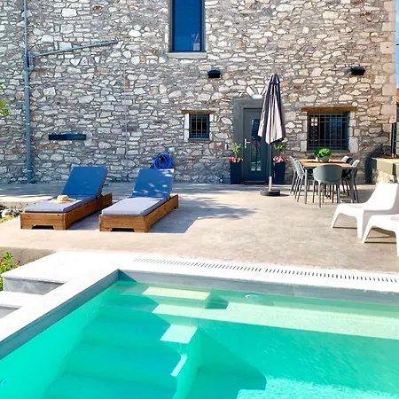 The Backyard Villa Eva Exterior photo