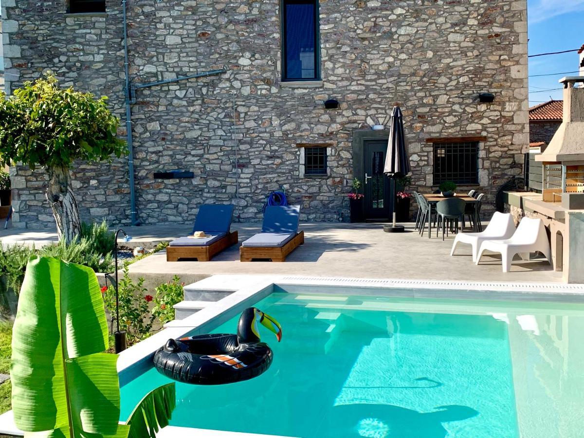 The Backyard Villa Eva